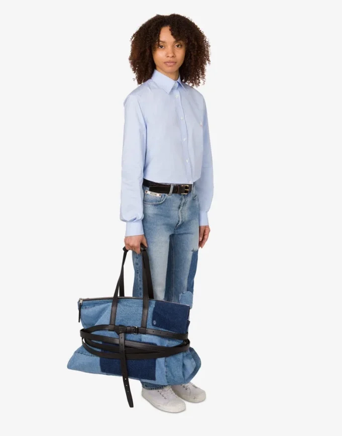 Moschino Tie Me Travel Bag